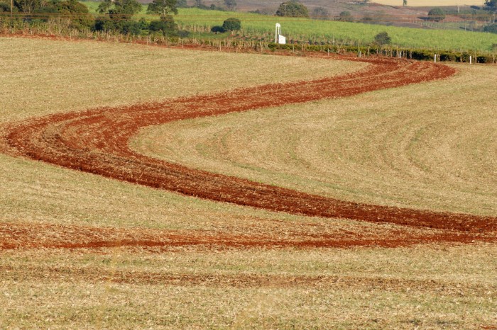 SDA entrega títulos de terra durante a Expoita - Secretaria do  Desenvolvimento Agrário